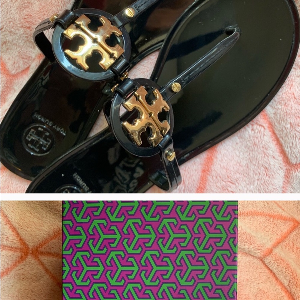 Tory burch mini millers size 9